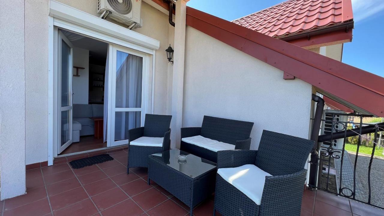 Villa Gravaldi Rowy  Extérieur photo
